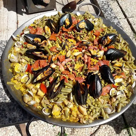 Rossopeperoncino Casa di campagna Massa Martana